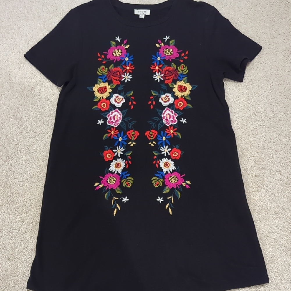 Umgee Sz S Black Dress w/ Colorful Floral Embroidery